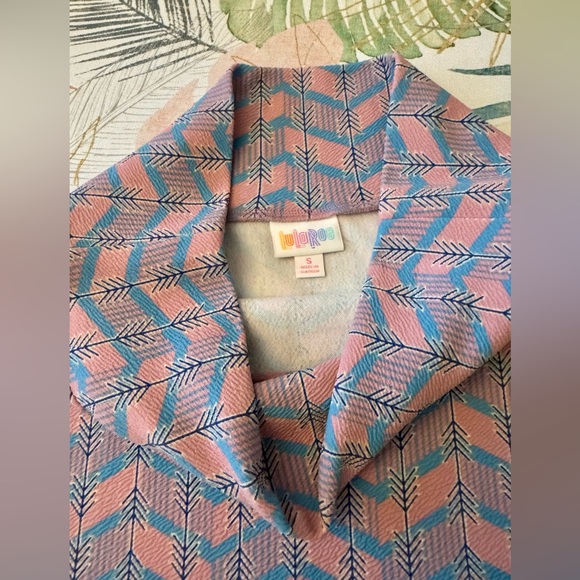 Cassie LuLaRoe Chevron Patterned Pink and Blue pencil Skirt - Picture 2 of 5